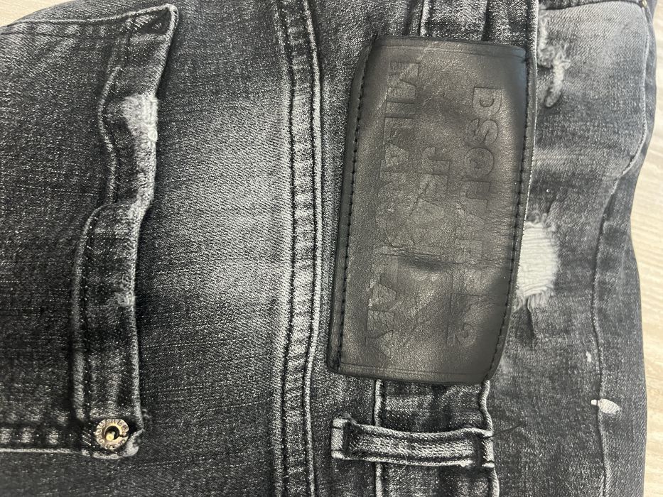 DSQUARED2 дънки сиви