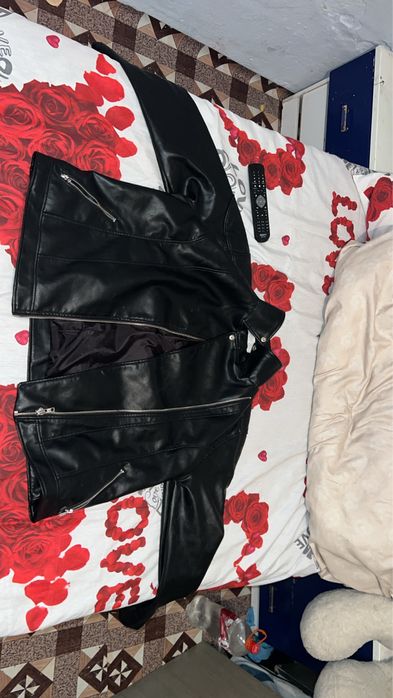 Женско коежно яке