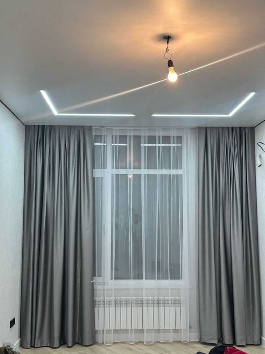 Установка карнизов с планкой и без