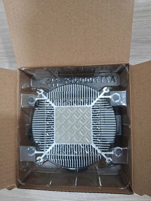 Procesor AMD Ryzen 5 2600 + Cooler