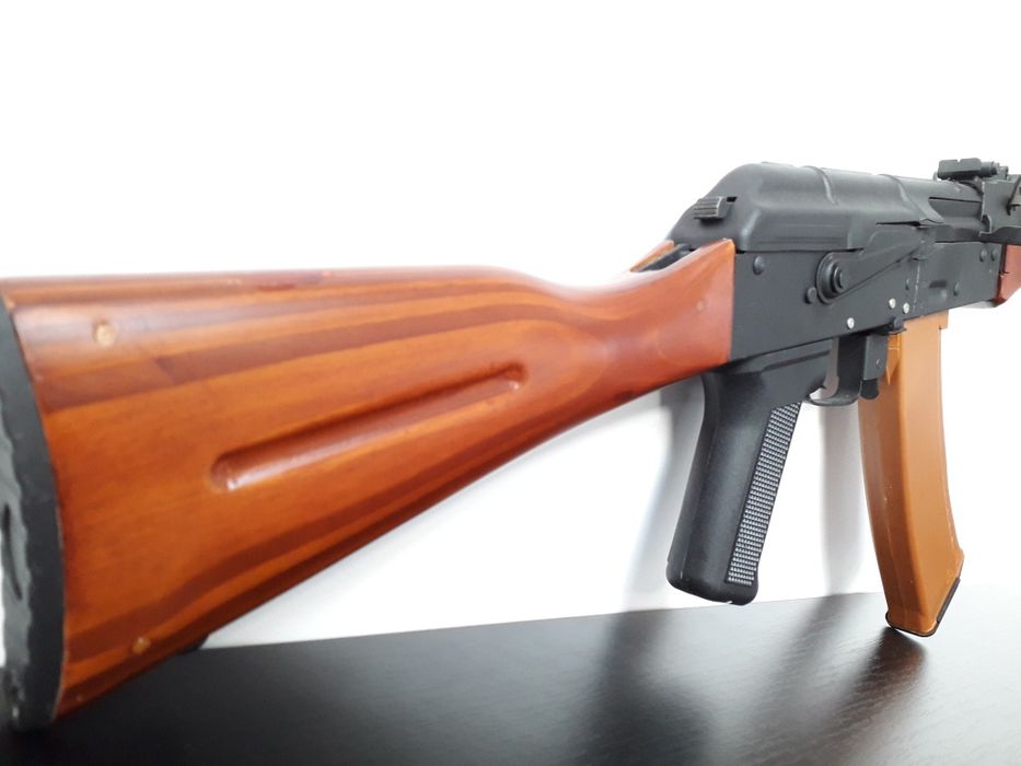 Ak47 FULL METAL cu lemn AEG arma asalt airsoft (pusca pistol M4A1 G36)