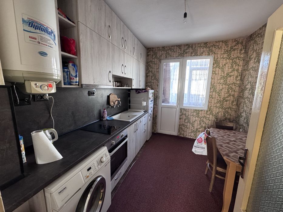 Тристаен апартамент в град Казанлък