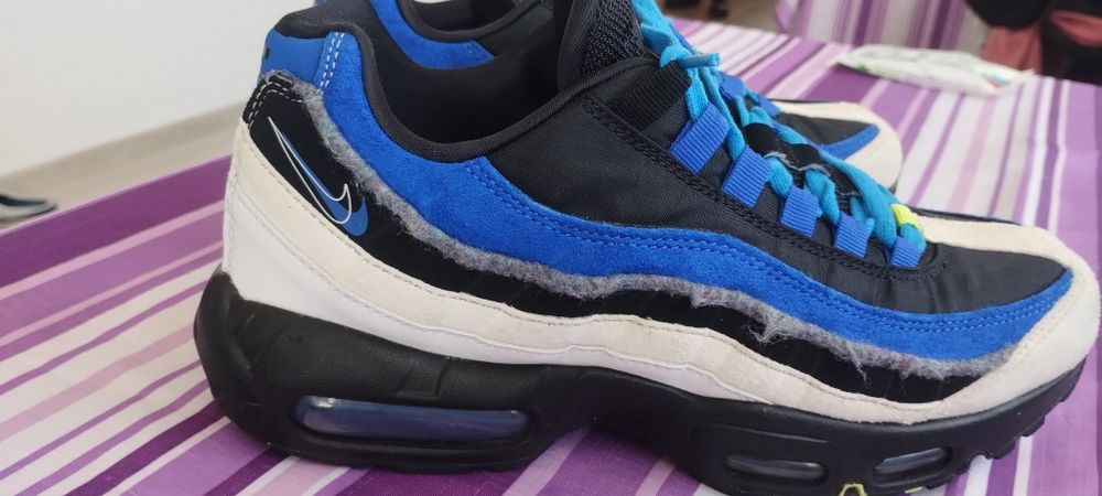 Adidași Nike mărimea 42