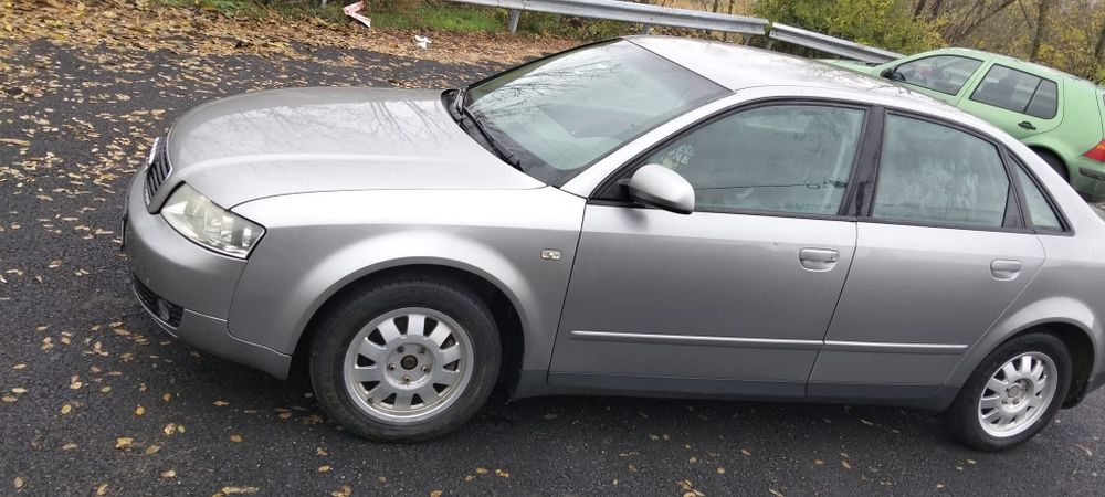 Vând Audi a4 b6 1.6