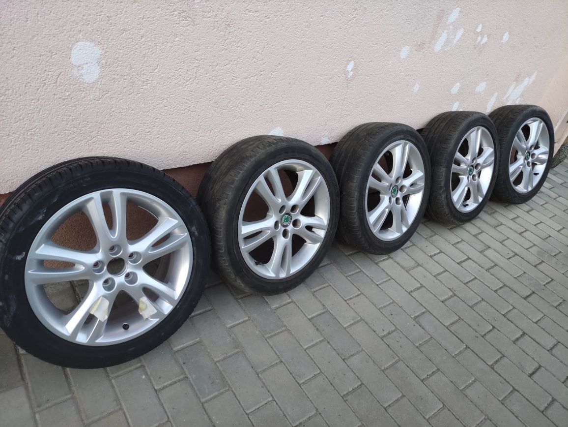 Vând roți Skoda R 16