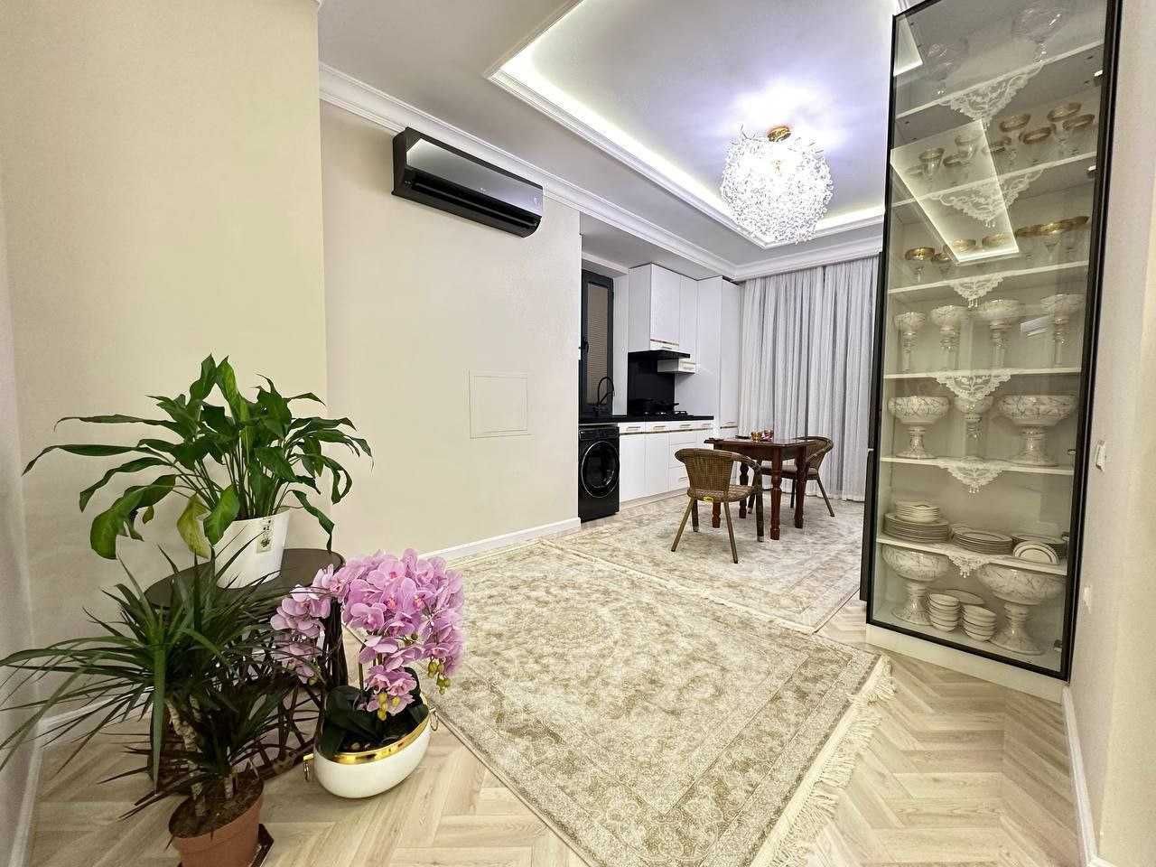 Аренда квартира 3/6/8 Ц5 ЖК Muhtasham 110м2+тапчан  (мдх)