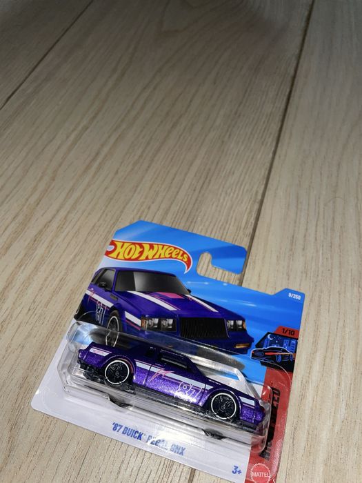 Hot wheels TH.