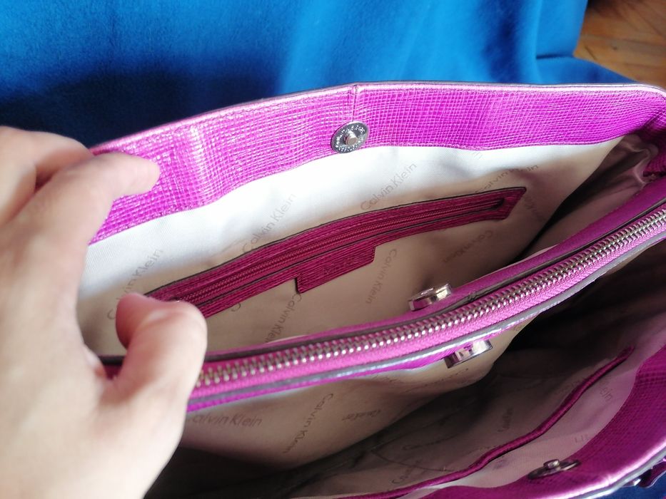 Чанта Calvin Klein фуксия