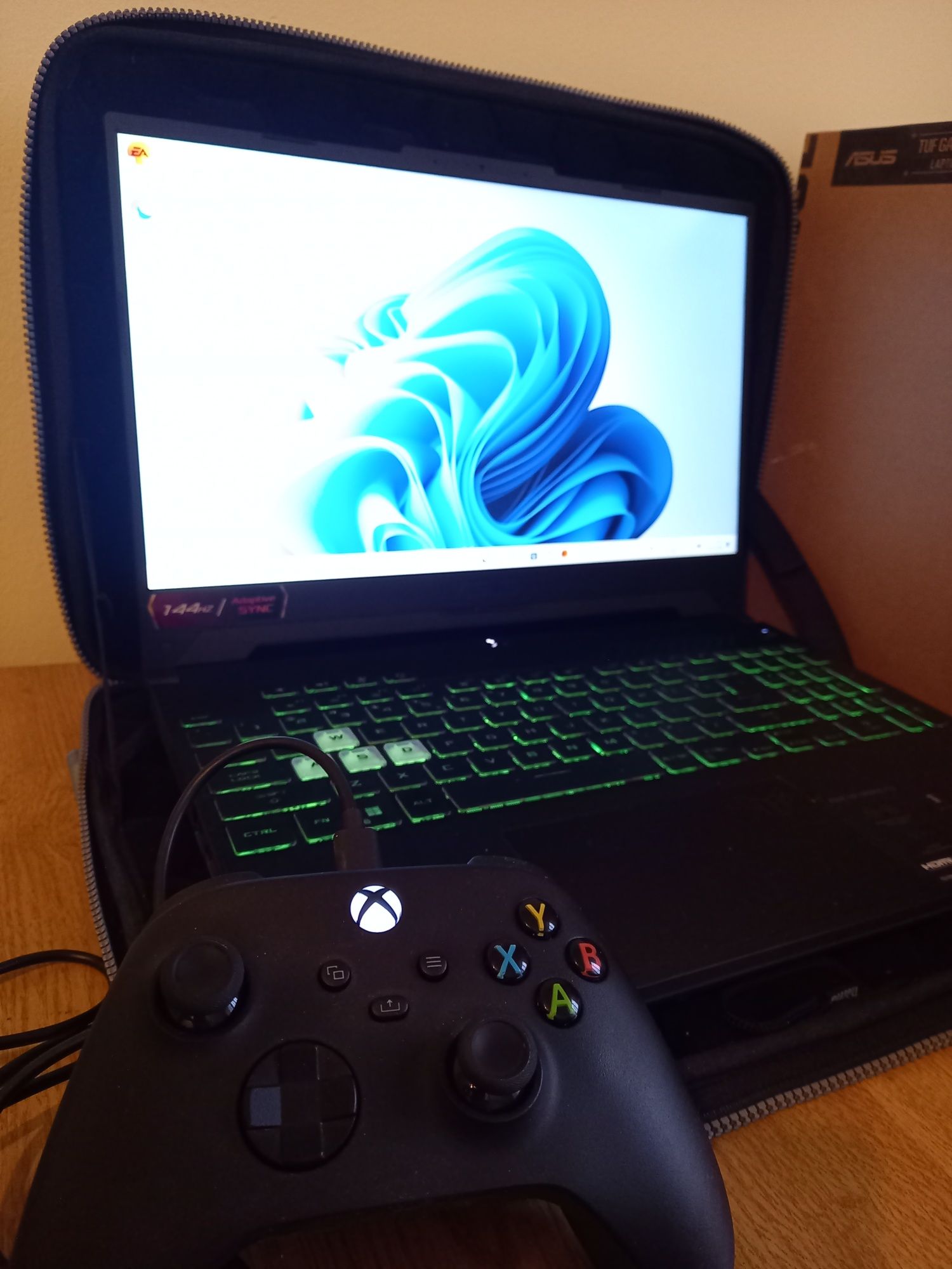 Laptop Gaming Asus, controller xbox one