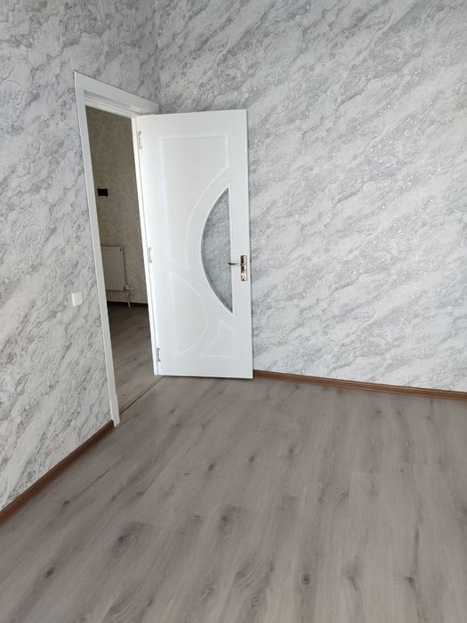 Kvartira sotiladi 2 xonalik srochna