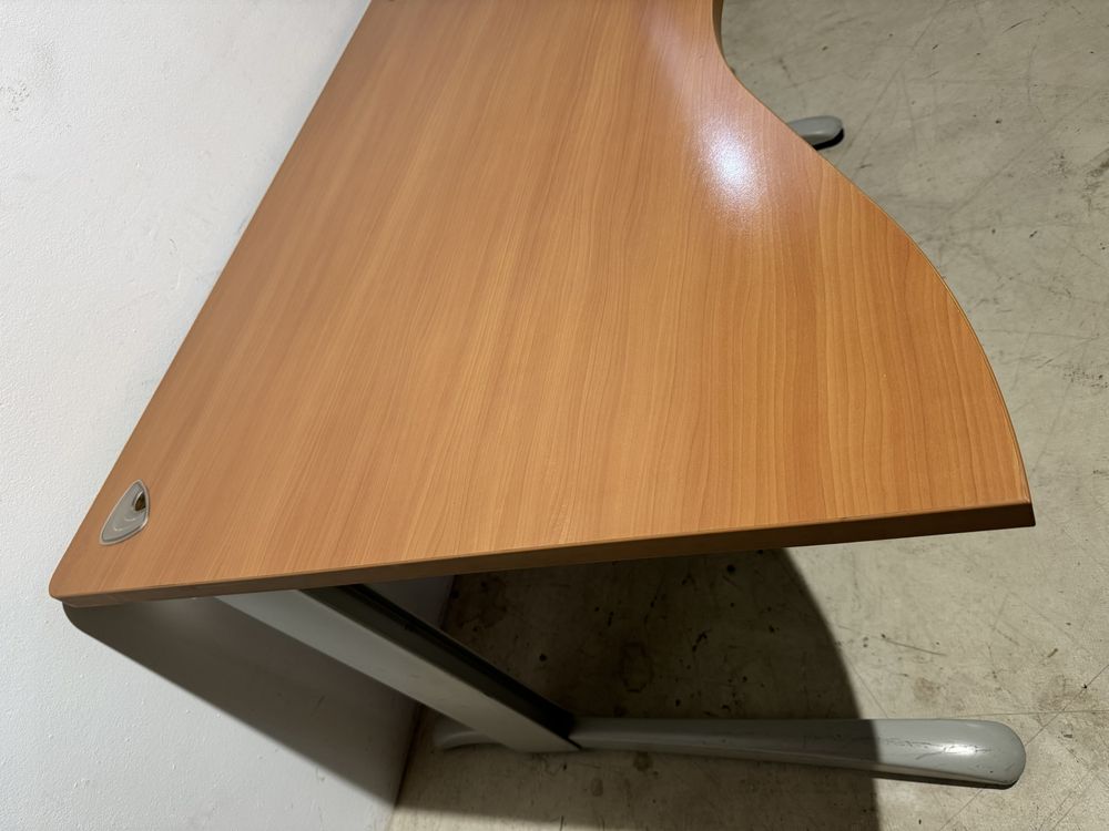 2 Buc. Birou de Colț Steelcase 140 cm; Masă de Lucru Structură Metal