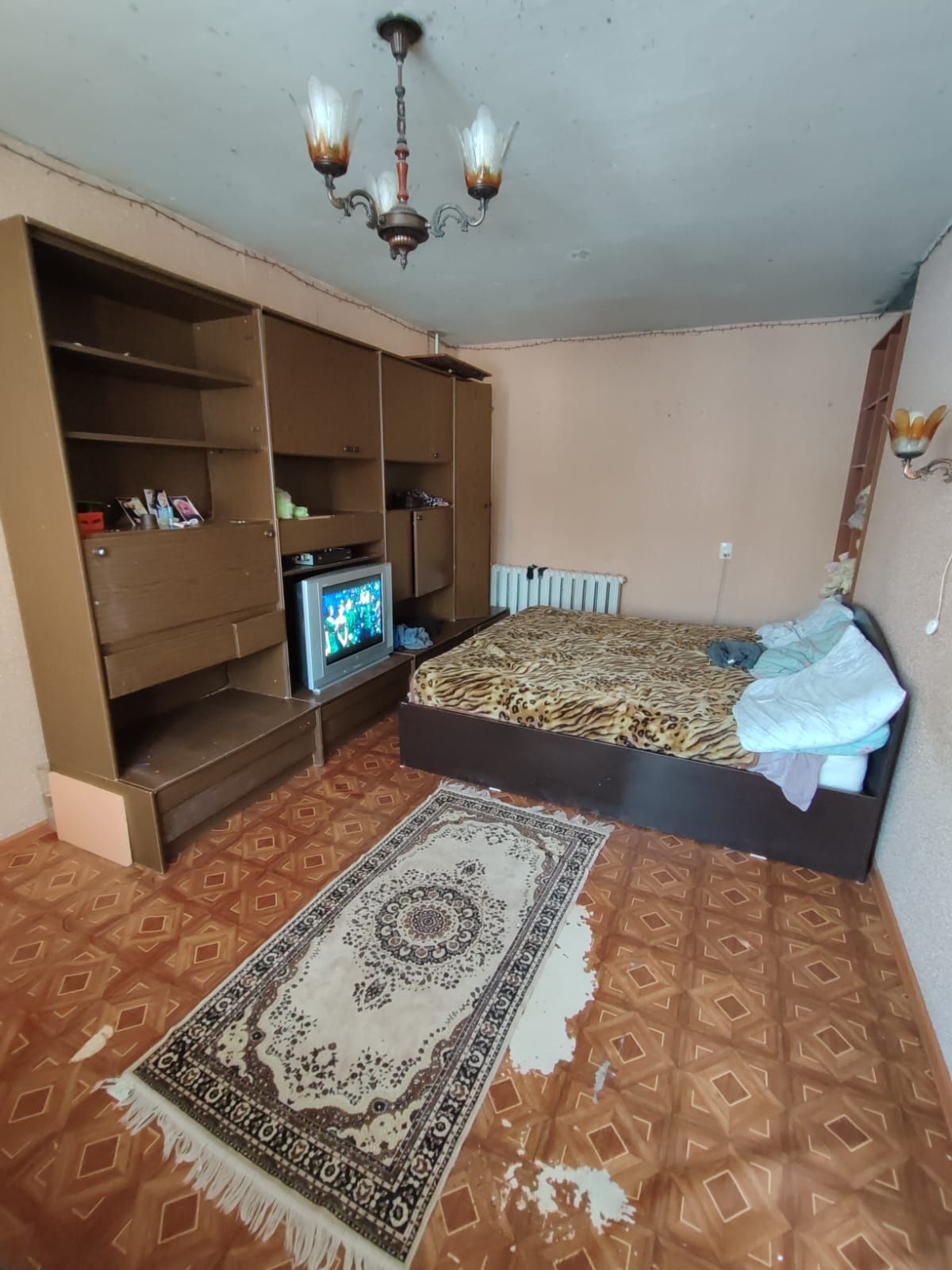 Продам 2 комн квар. 2-38-1-Этаж.
