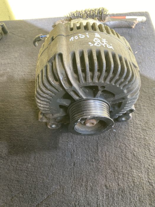 Alternator Audi Q7 3.0 V6 TDI an 2006/2012 Pret 400 lei
