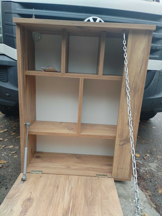 dulap suspendat de perete