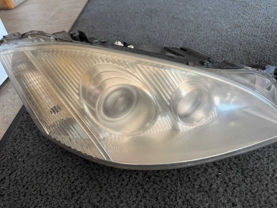 Faruri Mercedes S Class Stanga/Dreapta  W221 BOSCH 0301 216 282 900buc