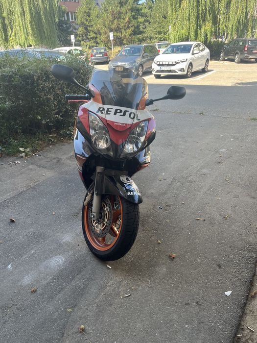 Honda VFR 800 Vtec RC 46