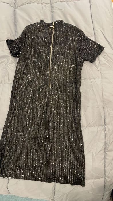 Черна Рокля с пайети официална