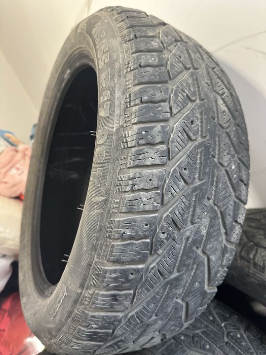 В отличном состояний шина Тигар 215/55/17