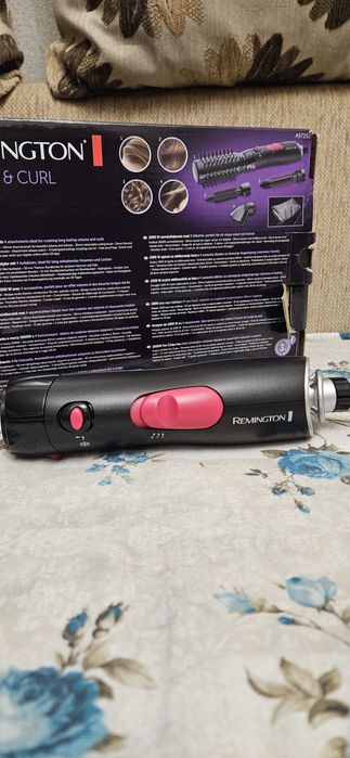 Vand perie de uscat parul Remington NOUĂ.