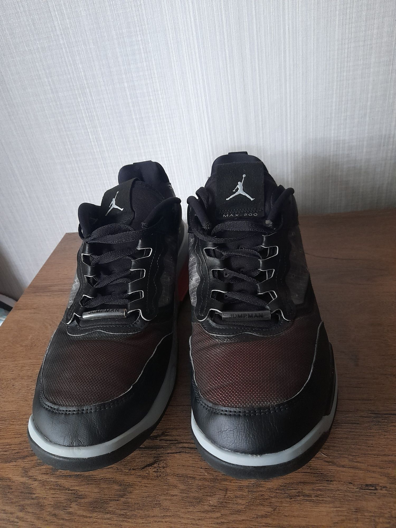 Jordan Max 200 кецове 47 номер.