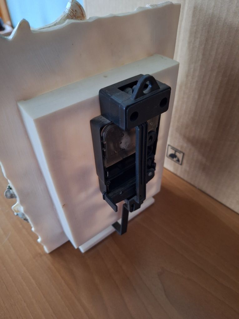 Ceas ceramic cu baterii