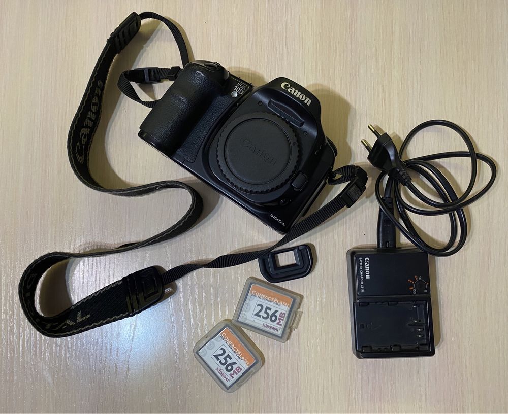 CANON DS6031 (EOS 10D)