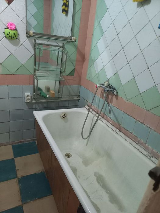 Сдаётся 3/4/4 на м-в ТТЗ 1 ( ориентир 210 школа)