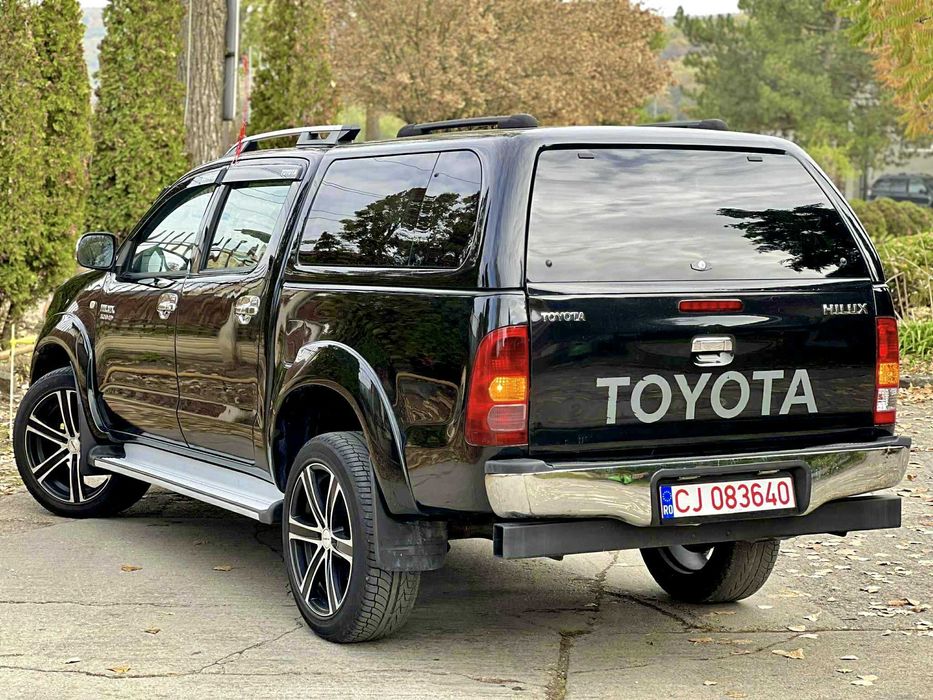 - IMPECABILA Toyota Hilux INVINCIBLE 3.0Tdi 170cp Import ITALIA