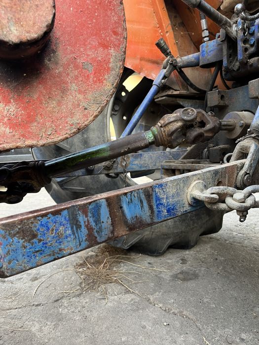 Vând troliu foriester