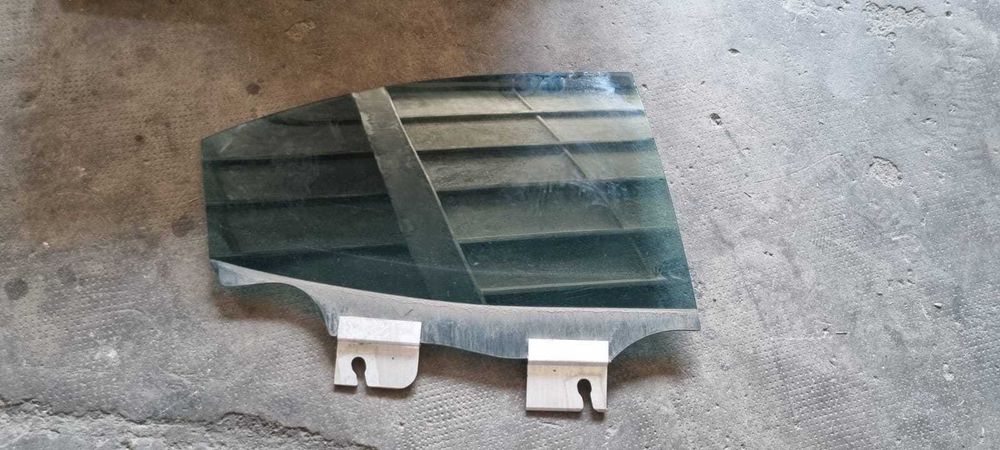 Geam geamuri fata spate stanga dreapta maserati ghibli
