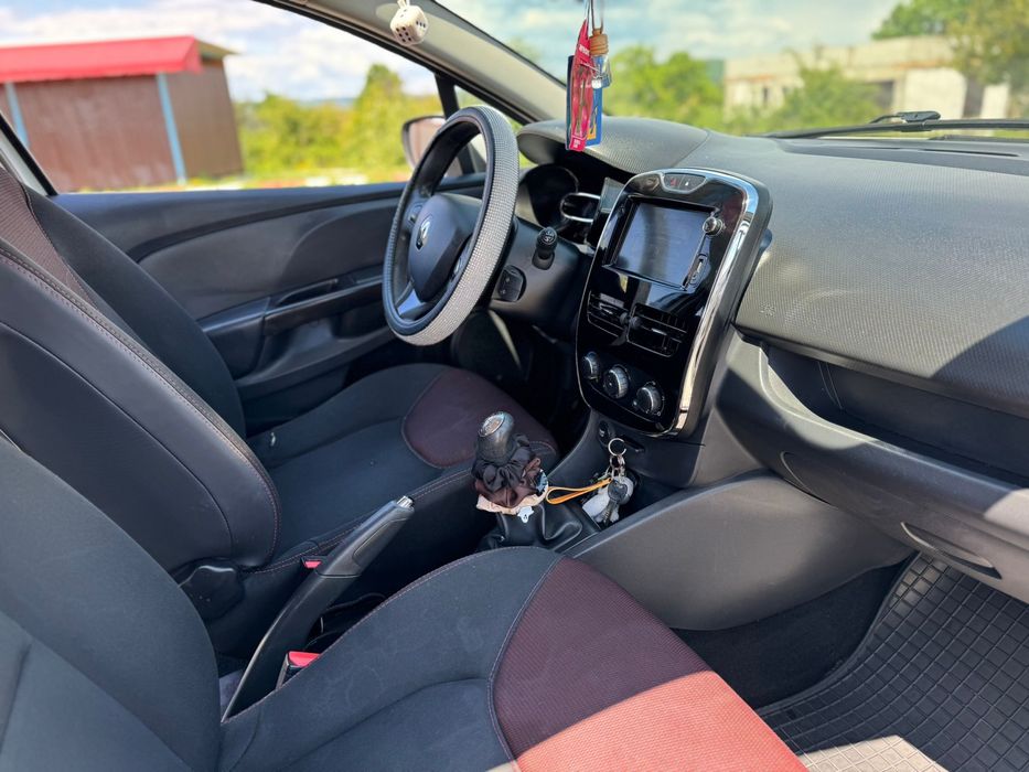 Renault Clio 2014, motor 1.2 benzină, stare bună, dotări moderne