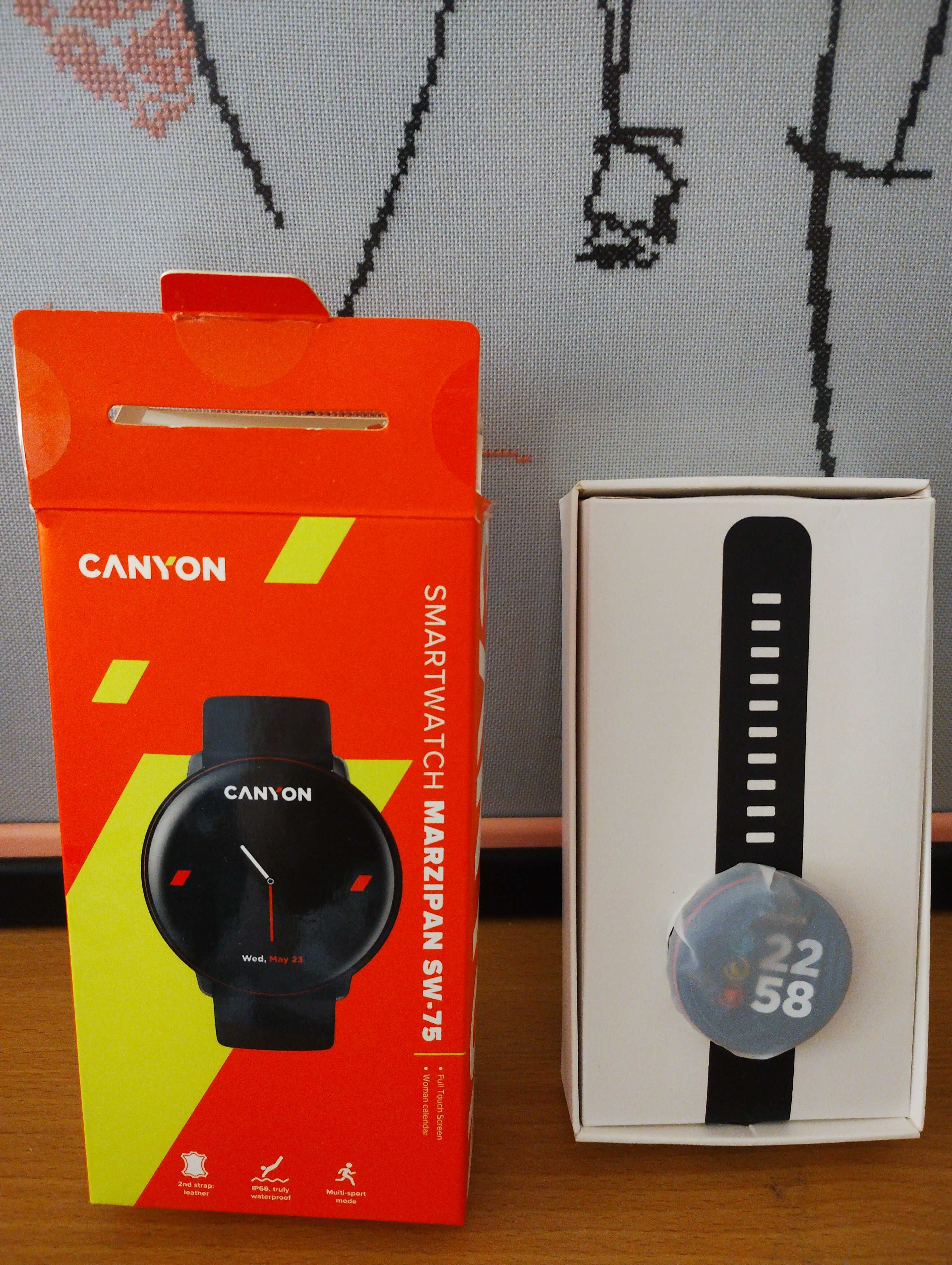 НОВ Смартчасовник черен Smartwatch Canyon Marzipan SW-75 CNS-SW75