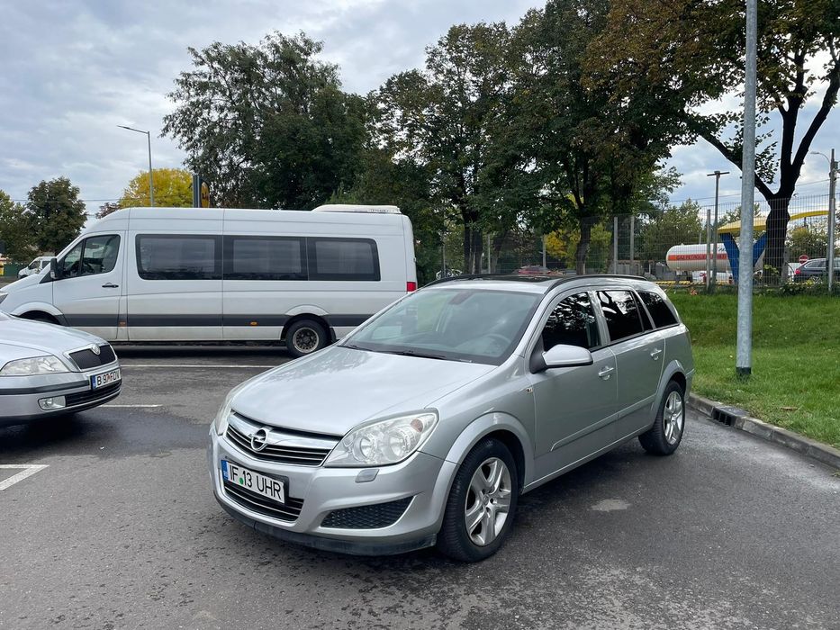 Vand opel astra h an 2009 motor 1.7 diesel   proprietar