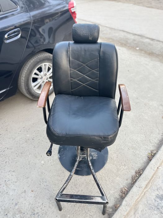 Кресло парикмахерская мужкой и женский