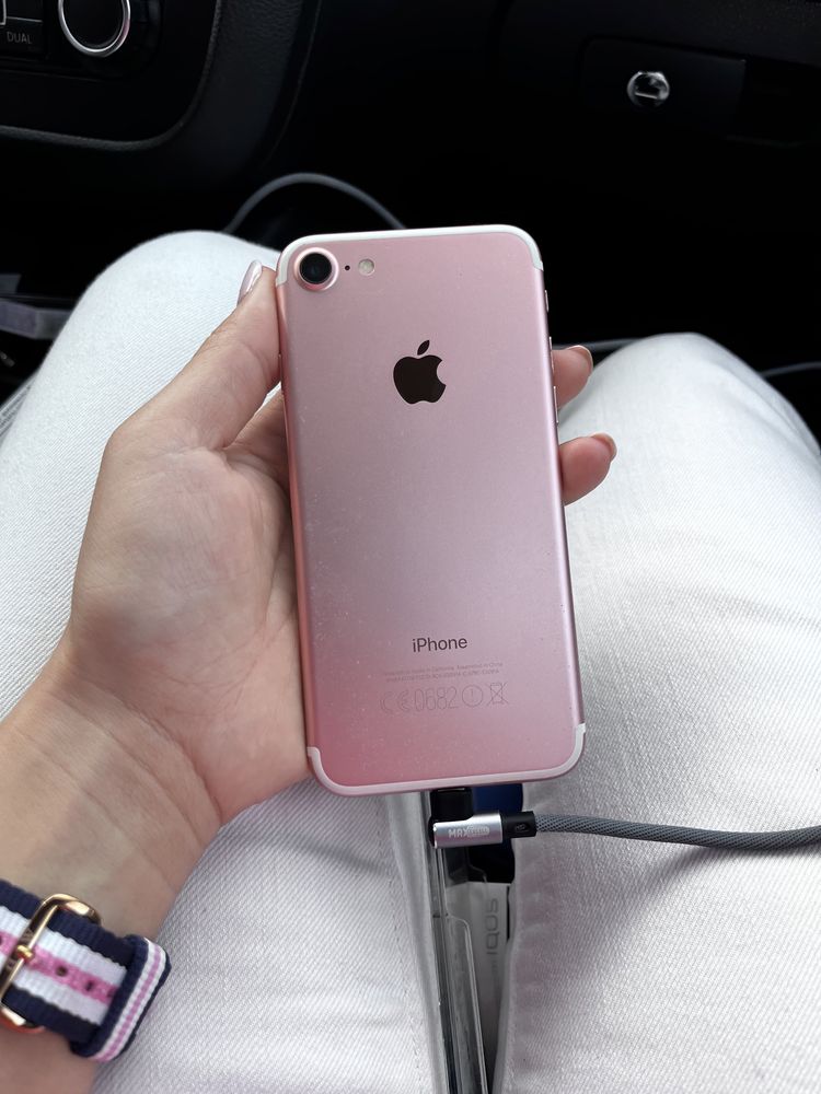 Iphone 7 rose gold/128G