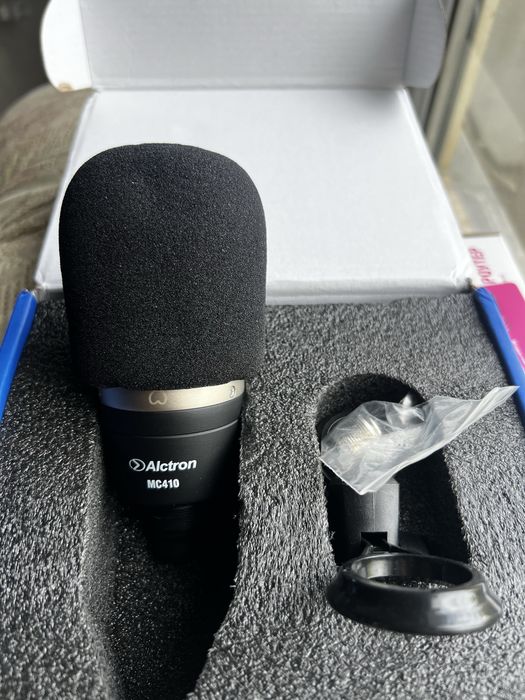 Продам новый микрофон Alctron mc 410 и x tuga e22