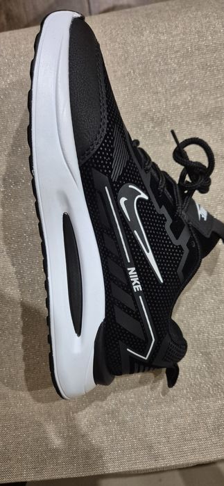 Дамски маратонки Nike