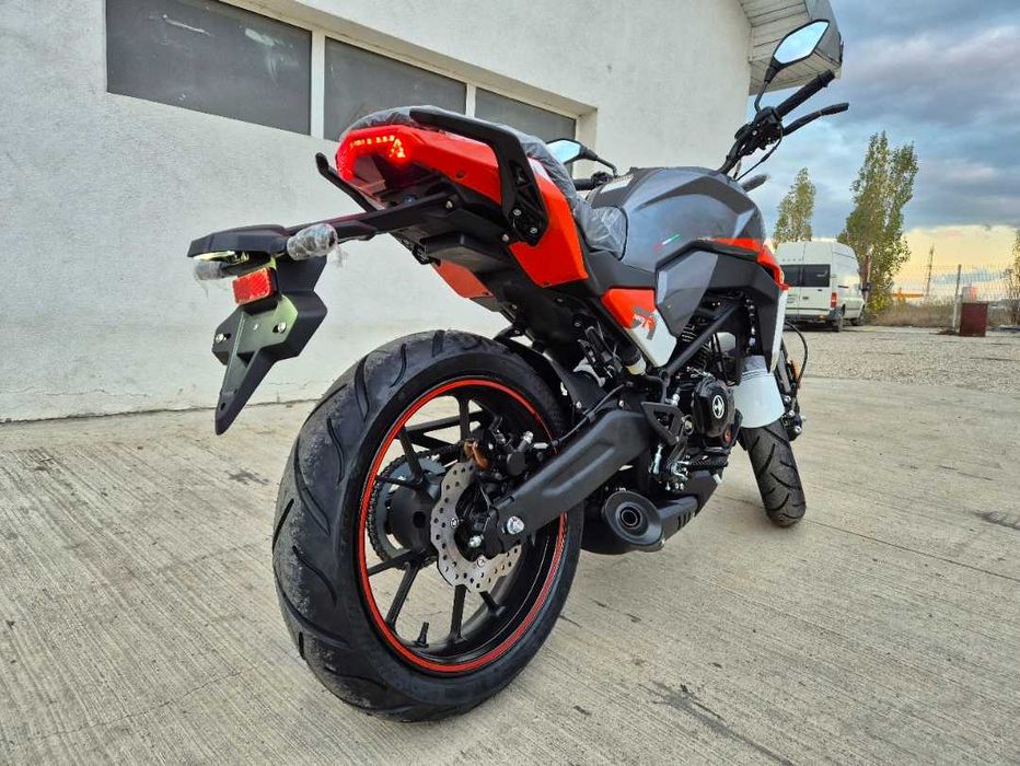 Motocicleta strada Barton Naked 125 cc (permis A1)