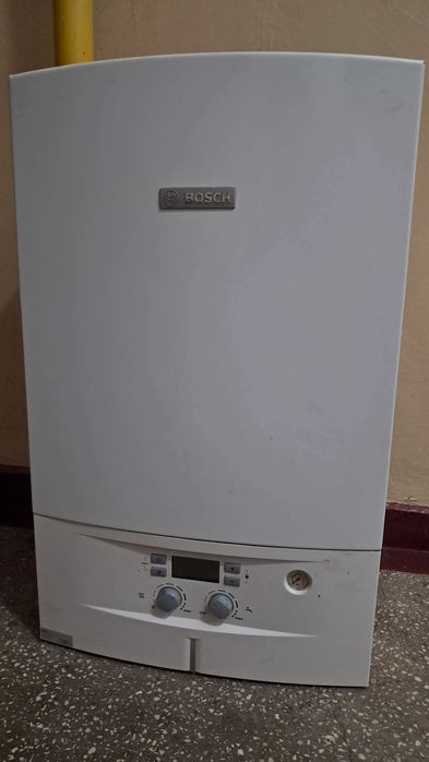 Centrală Bosch Condens 2000 – pentru piese (fără placă de bază)