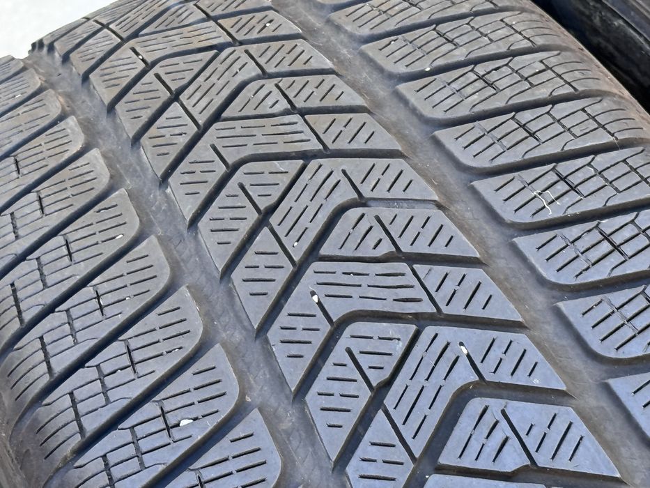 255/55/R19 Pirelli Scorpion Winter 2бр зимни dot3419