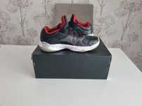 Pantofi jordan max aura