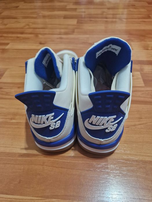 Adidași Jordan Retro patru