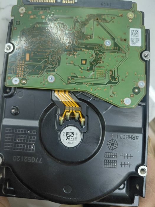 Продам жесткий диск 6 тб