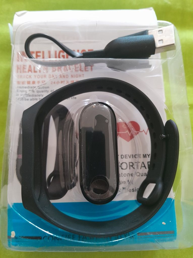 Спортна bluetooth смарт гривна