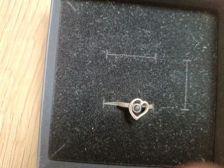 Vând bijuterii din argint