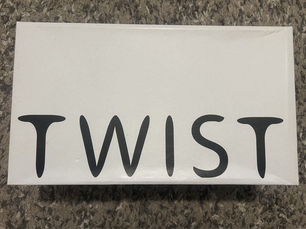 Сникърси TWIST във цвят черно и бежаво размер 38, носени много малко
