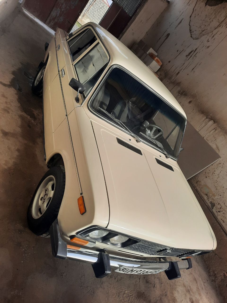 VAZ 2106 sotiladi