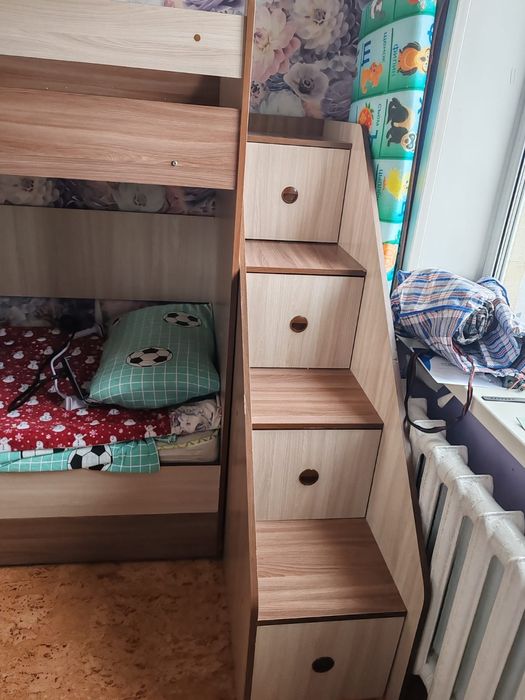 Срочно двухярустный төсек