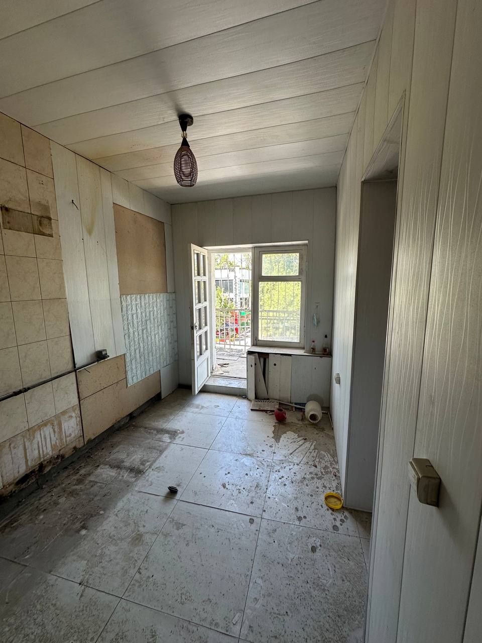 Срочно продаётся 2-комнатная Бадамзар Юнусабадский район Аква Парк