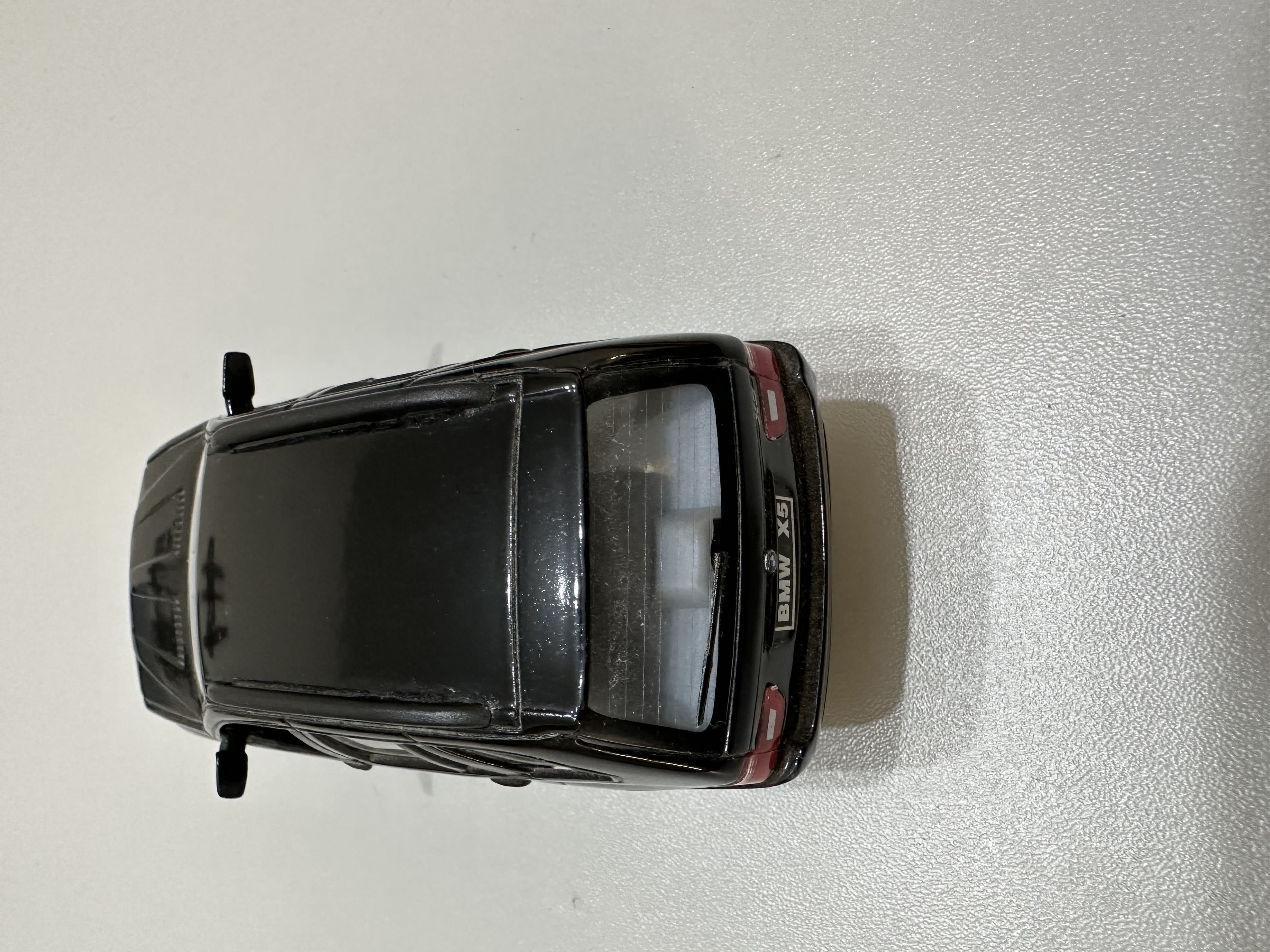 Количка Kinsmart - 1:36 Scale Model BMW X5 Черна